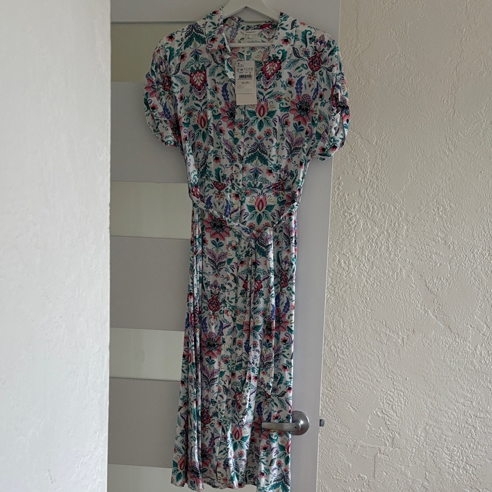 Elegant Floral Midi Dress